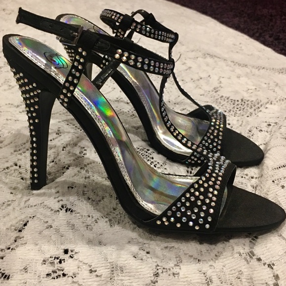 Shoes - D Black Rhinestone Heels